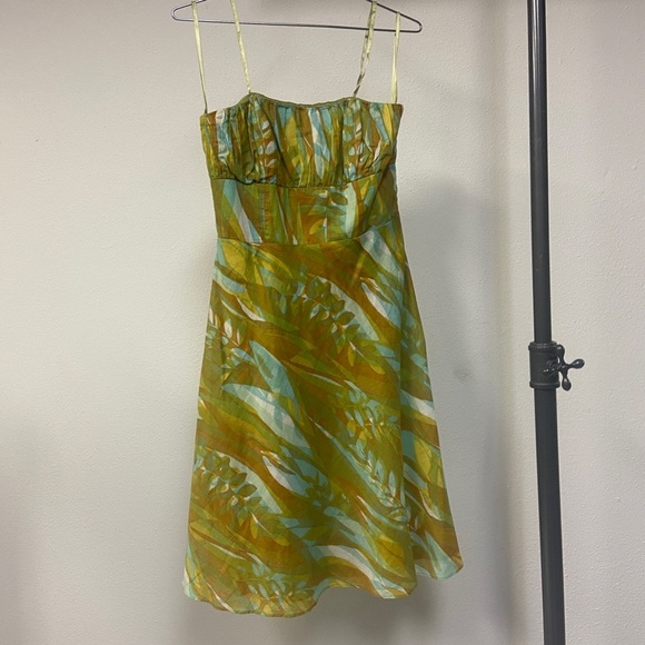 EUC Max and Cleo Dress strapless cotton mini dress gold/green tropical Size 2P - Picture 5 of 7